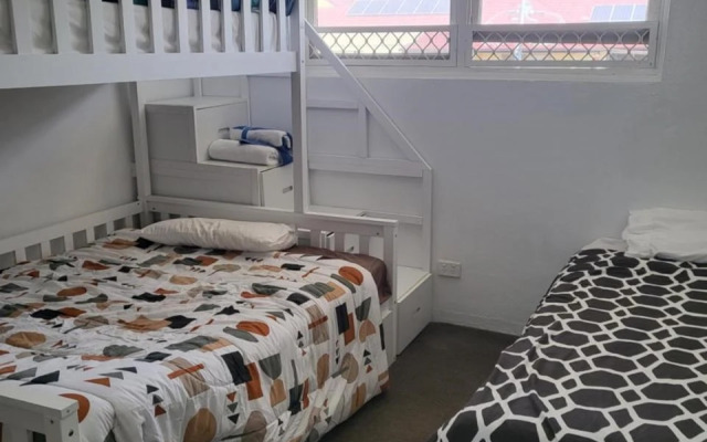 Sunset Court Holiday Apartments