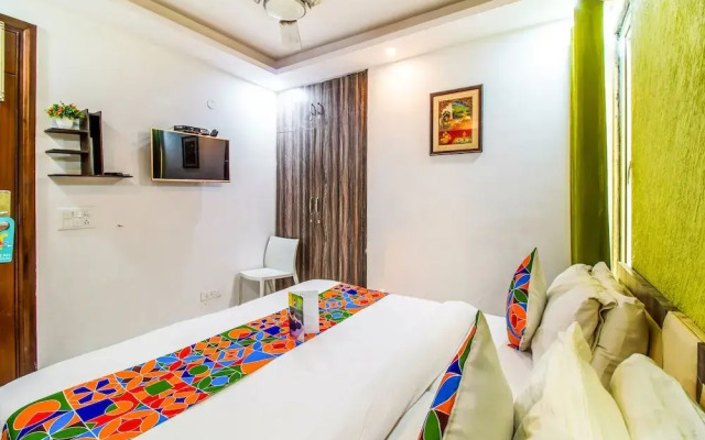 Royal Comfort Castle By FabHotels