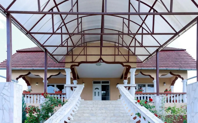 Giandra Resort