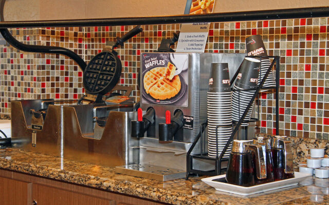 Best Western Plus Universal Inn