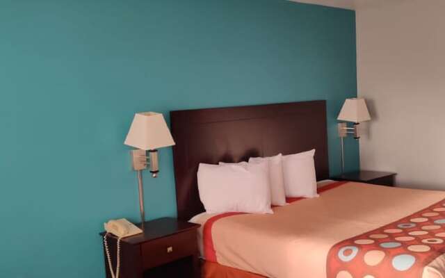 Americas Best Value Inn - Stuttgart