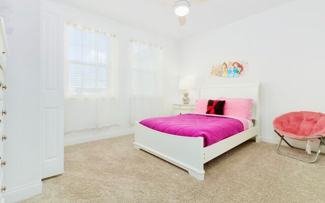 Stylish 3BR Townhouse With Pool Near Disney