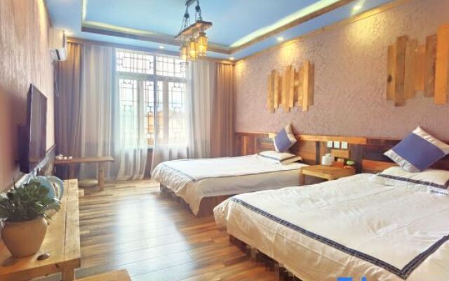 Xiyi Hailuogou townlet Xiaozhu Homestay
