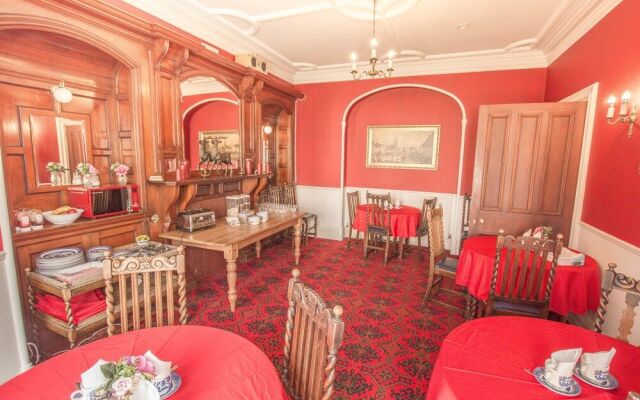 Elim Bank Guest House