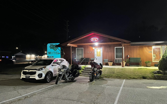 Pine Valley Motel