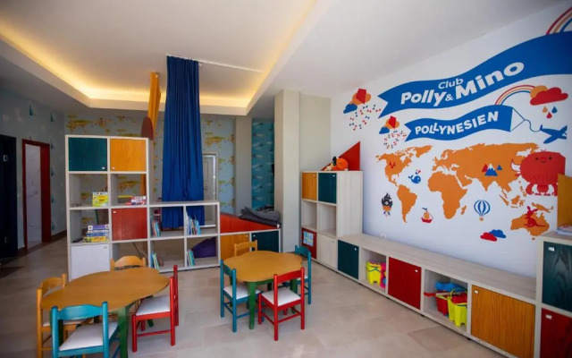 Grand Blue FAFA Resort & Spa