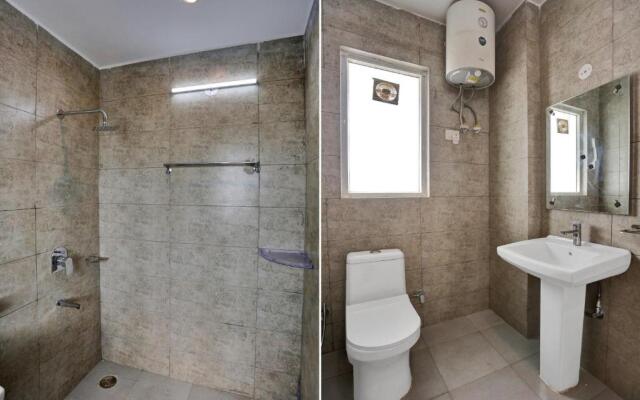 OYO Townhouse 1101 Birdhouse South City Near Omaxe Gurgaon Mall