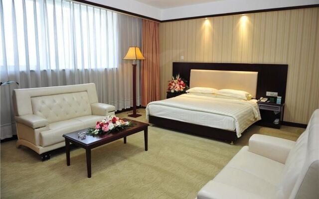 Kunming Greenlake View Hotel