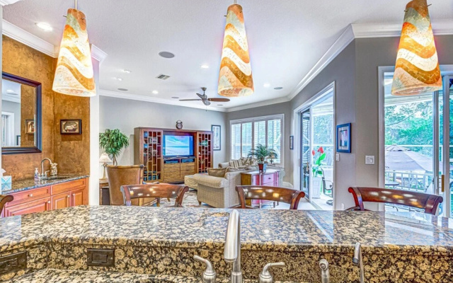 Palm Island Canal Home - 4 BR