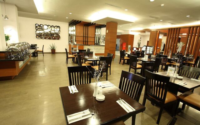 Aston Tanjung City Hotel