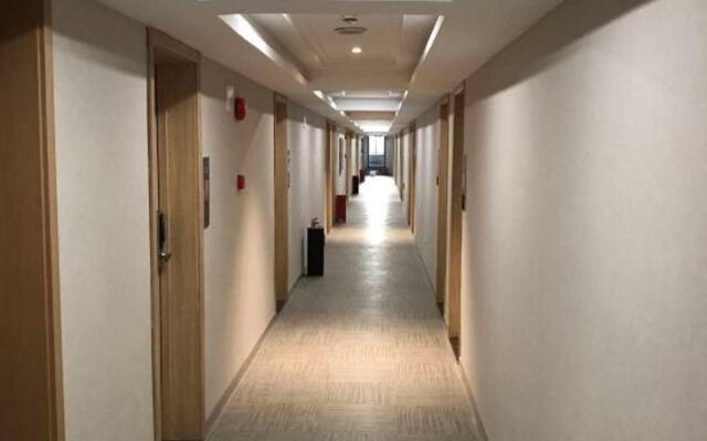 Fanhua Hotel