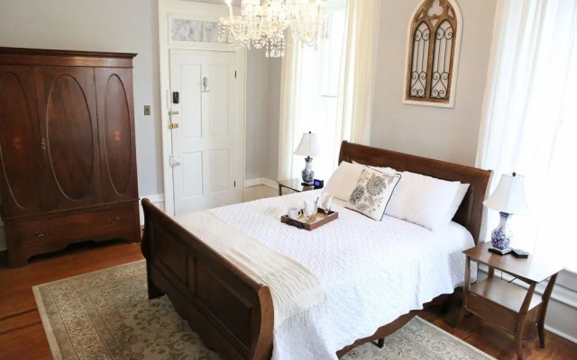 Bryn Oaks Bed and Breakfast