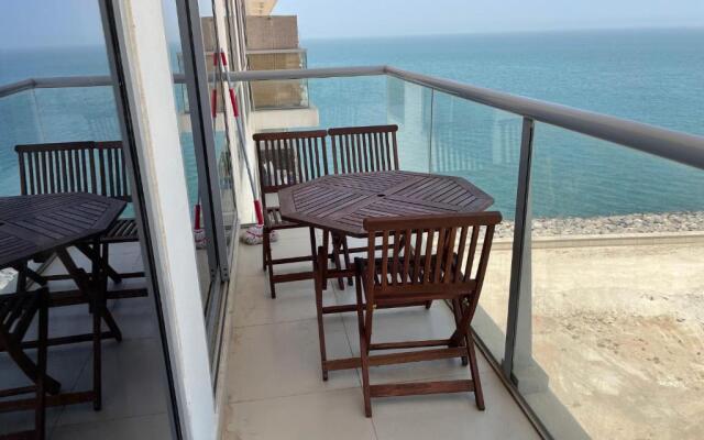 2 Bedroom Incredible Ocean Vew Apartment