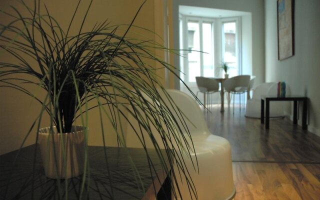 Hostal Express by gaiarooms