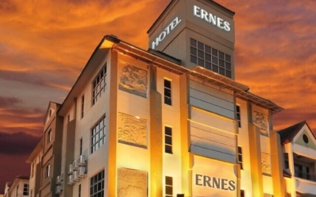 Ernes Hotel