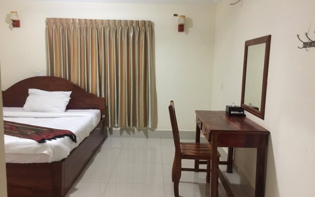 Hang Pich Airport Guesthouse