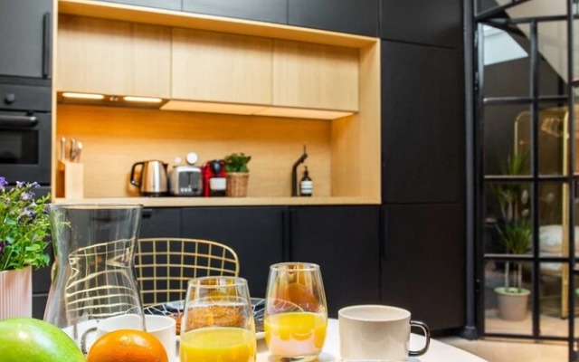 Magnificent 1br/4p Apartment - Montorgueil 9