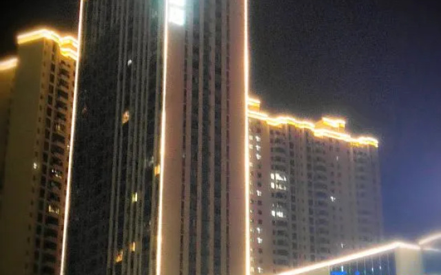 Ease Hotel (Gong'an Chanling Avenue People's Hospital)