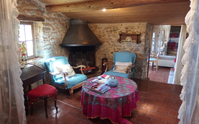 Riverside Home Cottage