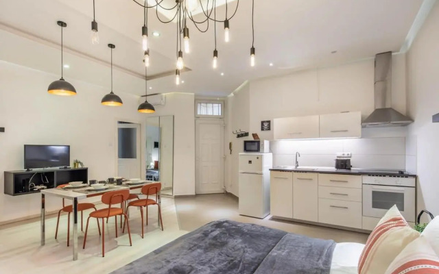 Grand Synagogue Dream Home