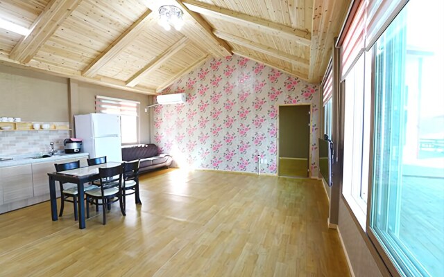 Jindo Sansaesori Pension