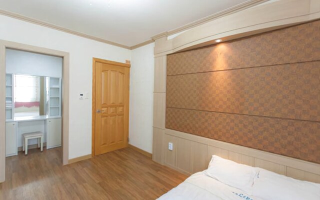 Pyeongchang Daegwanhillhouse Pension