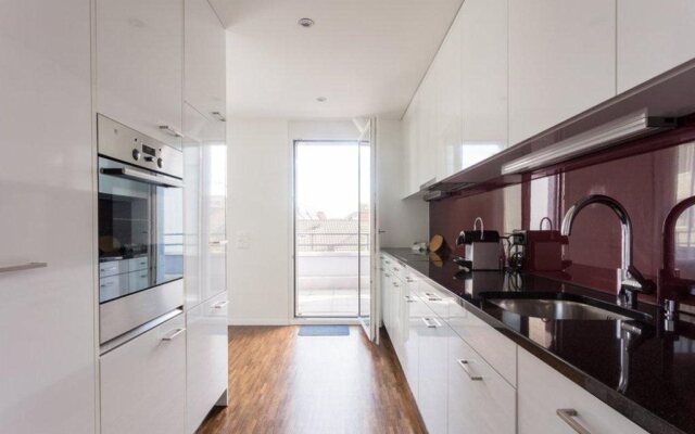 EMA House Hotel Suites