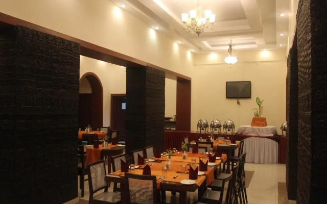 OYO 3010 Chanakya BNR Hotel
