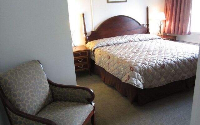 Snow Lake Lodge