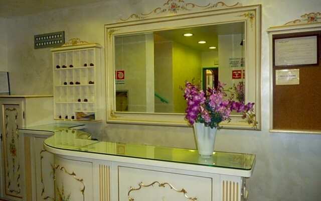 Hotel Oasi