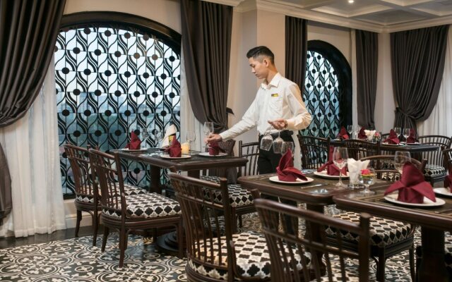 Canary Hanoi Hotel
