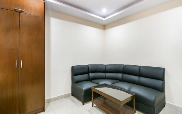 OYO 5485 Hotel Wellfare Marina