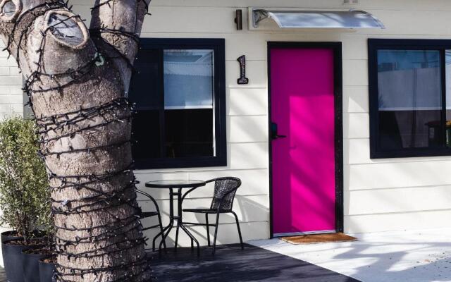 Beachcomber Holiday Units