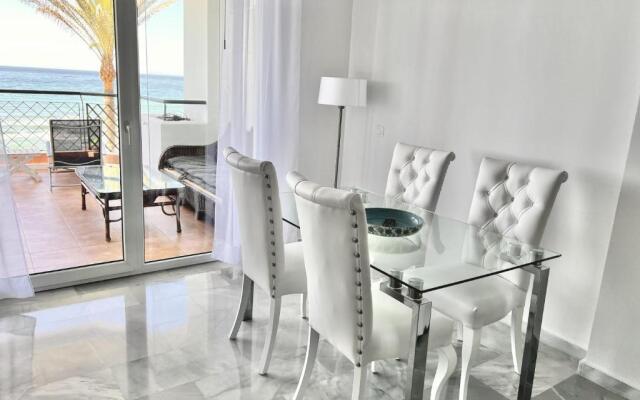 MI CAPRICHO 172 Beachfront Apartment