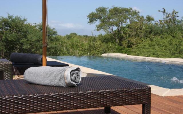 Vuyani Safari Lodge