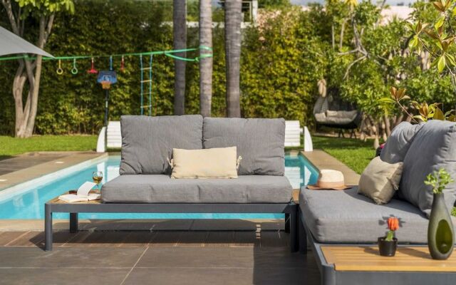 Pool, sun and sea View - Villa das Quebradas