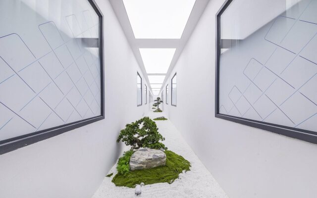 Holiday Inn Express Shanghai Xuhui Binjiang by IHG