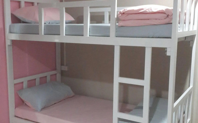 Wanderlust Bangkok Hostel
