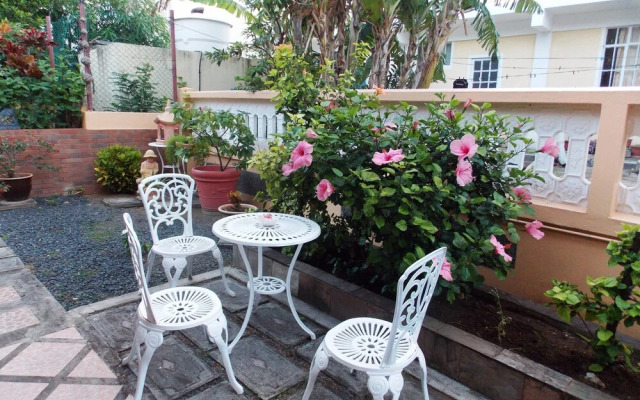 Le Manoir Guest House