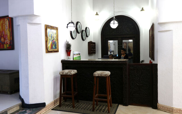 Horizon Palace Hotel