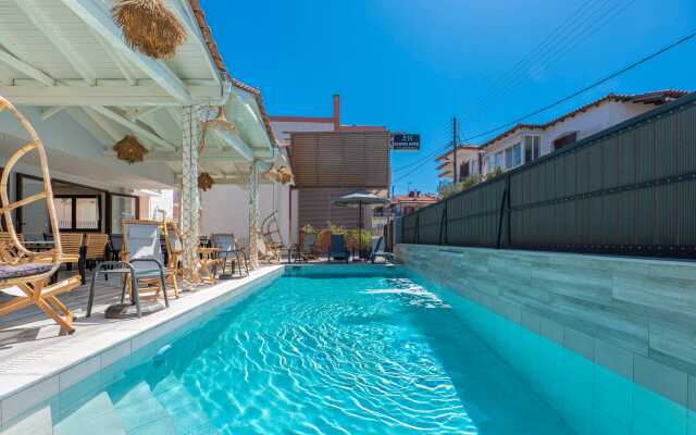 Adonis Hotel