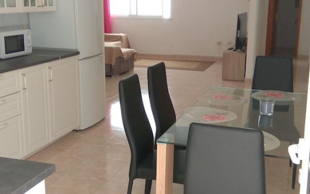 Apartment with 3 Bedrooms in Arrecife, with Balcony And Wifi - 800 M From the Beach