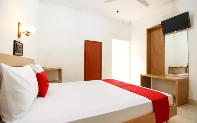 RedDoorz Syariah @ Jalan Menteri Supeno