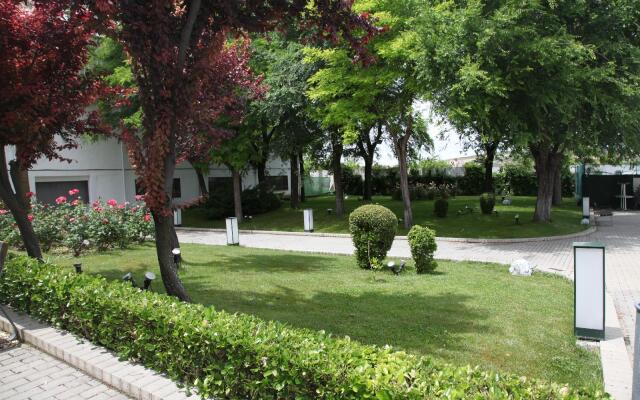 Santa Beatriz De Silva