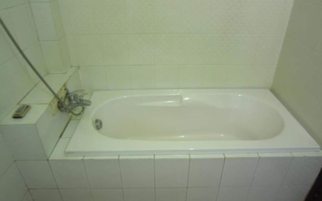 Hoa Thinh Hotel