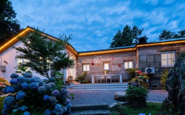 Lushan Yanshi Garden Villa