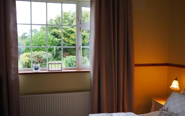 Inglewood Lodge B&B