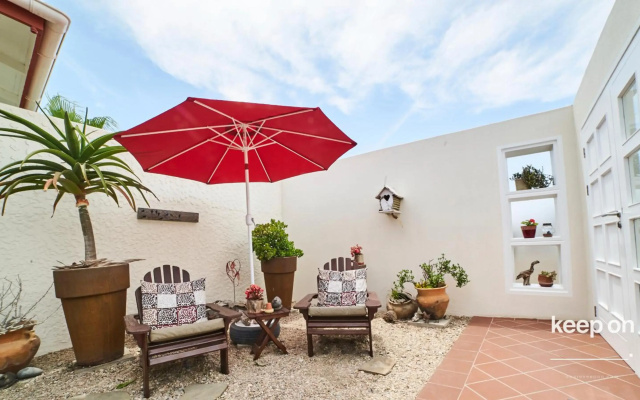 Meikes Guesthouse