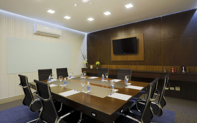 Interludium Iguassu Convention Hotel