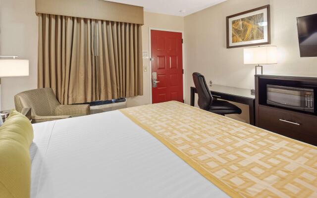 Best Western Pasadena Royale Inn & Suites